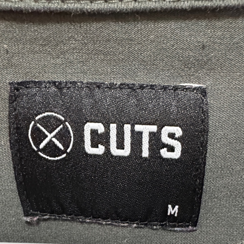 Cuts Men's Charcoal/Green Long Sleeve Tee - Picture 2 of 2